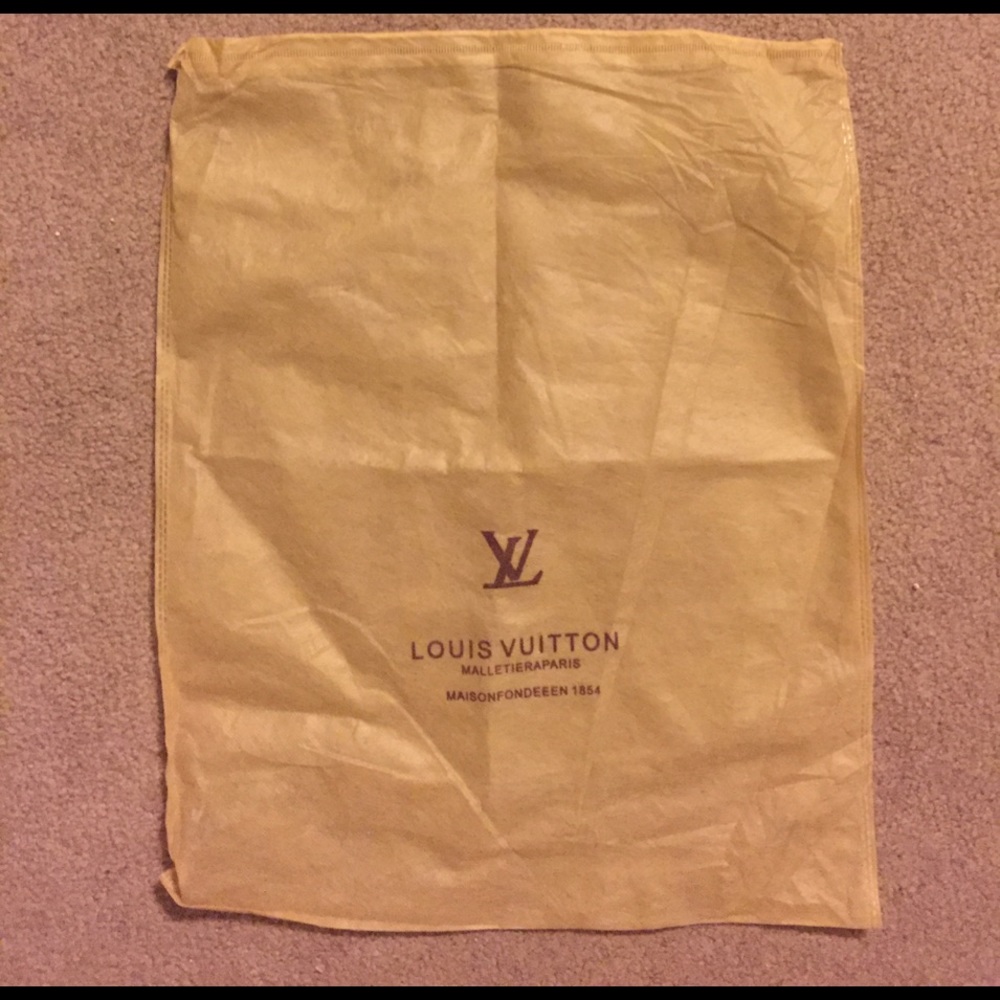 Lv dust bag