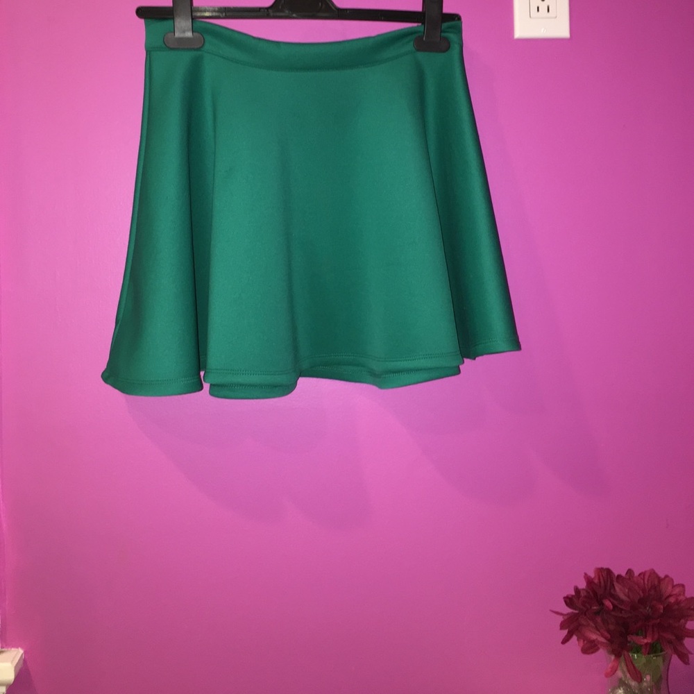 green skater skirt
