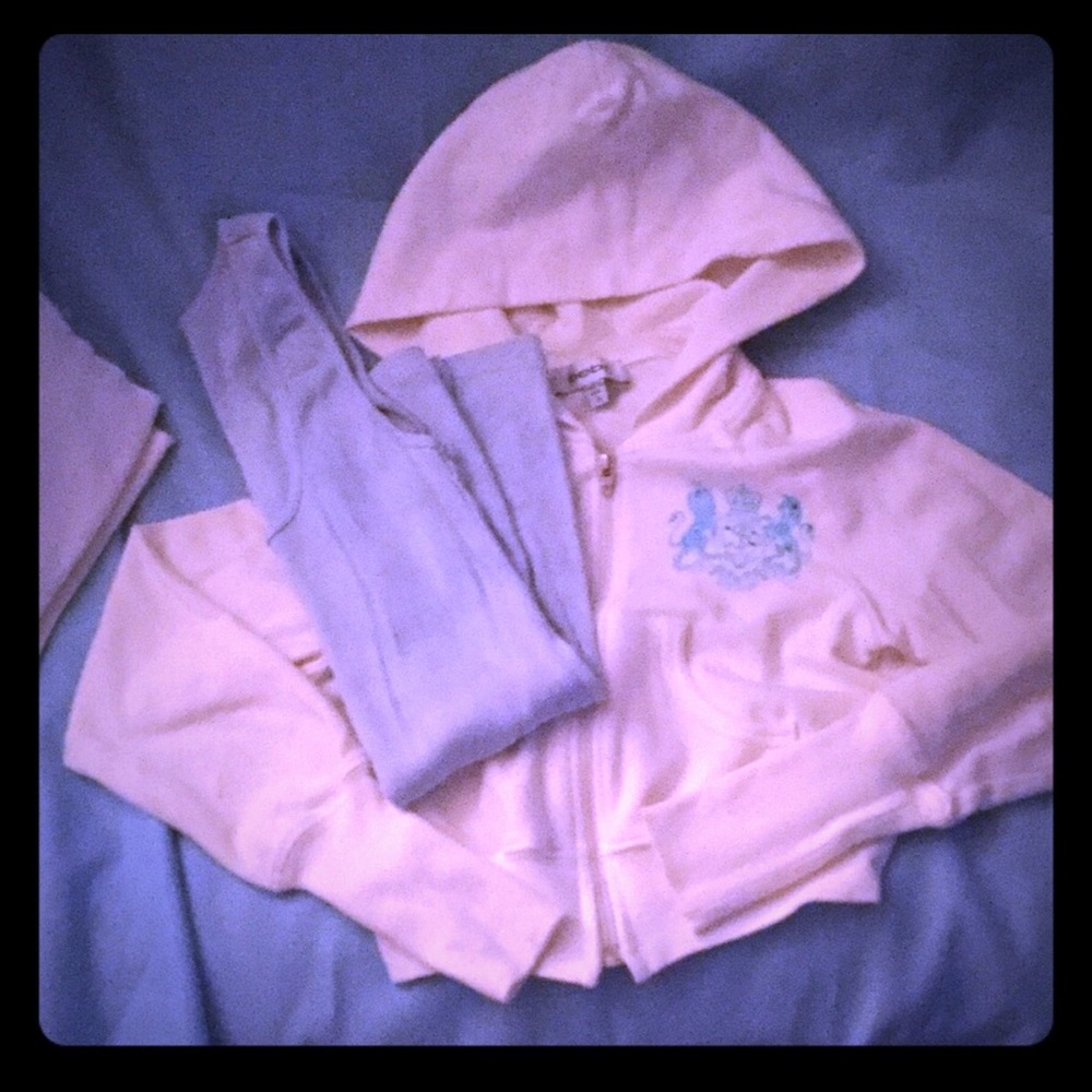 THREE IN ONE BEBE SWEATSUIT !