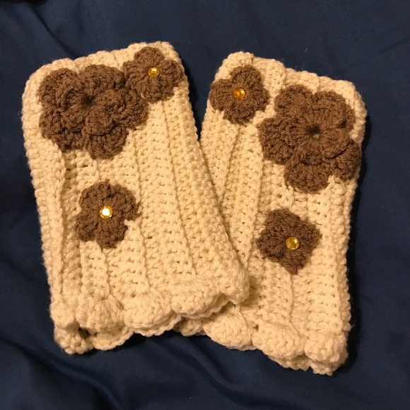 Boot leg warmers with flower details - Picture 1 of 1