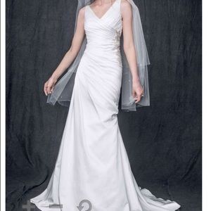 👰🏼NWT Ivory sz 12 satin sleeveless wedding dress