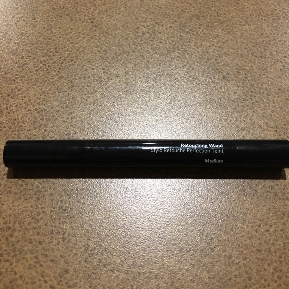 Bobbi Brown Retouching wand