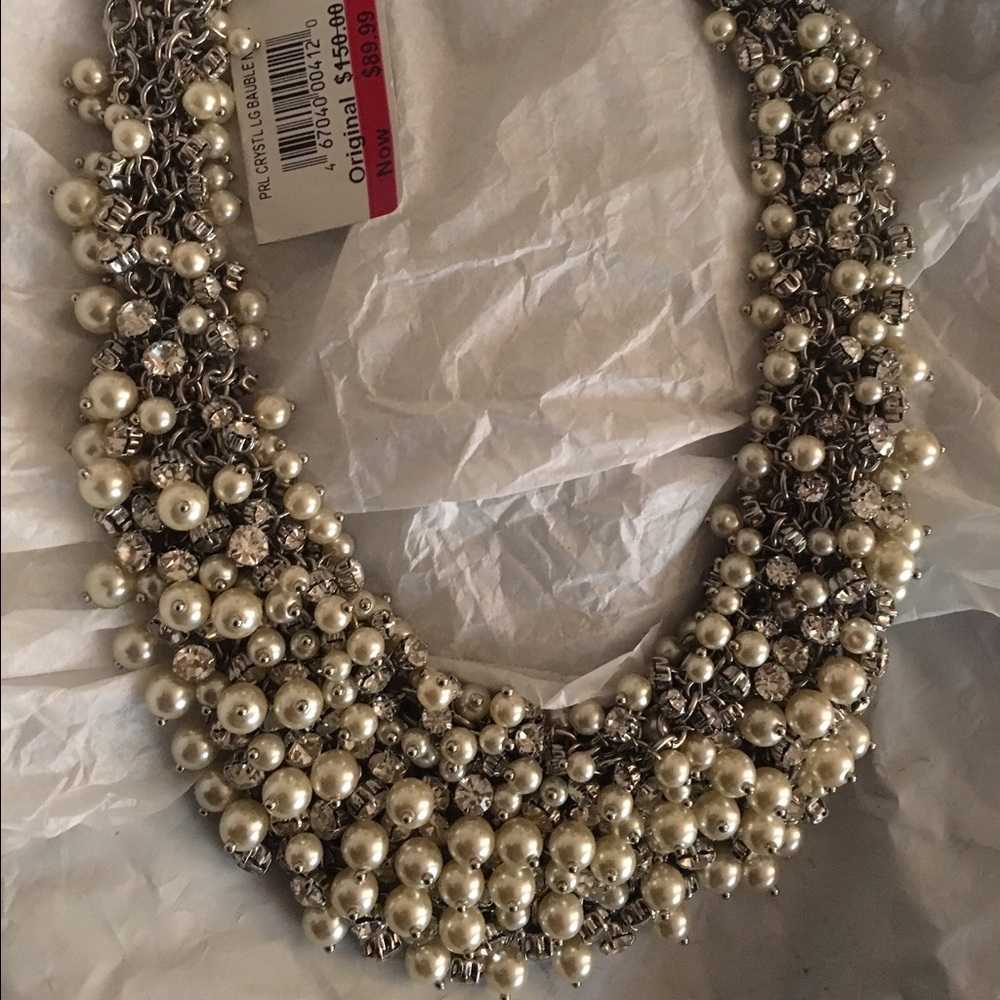 Women's crystal and pearl necklace