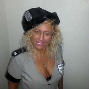 Meet your Posher, Cynthia