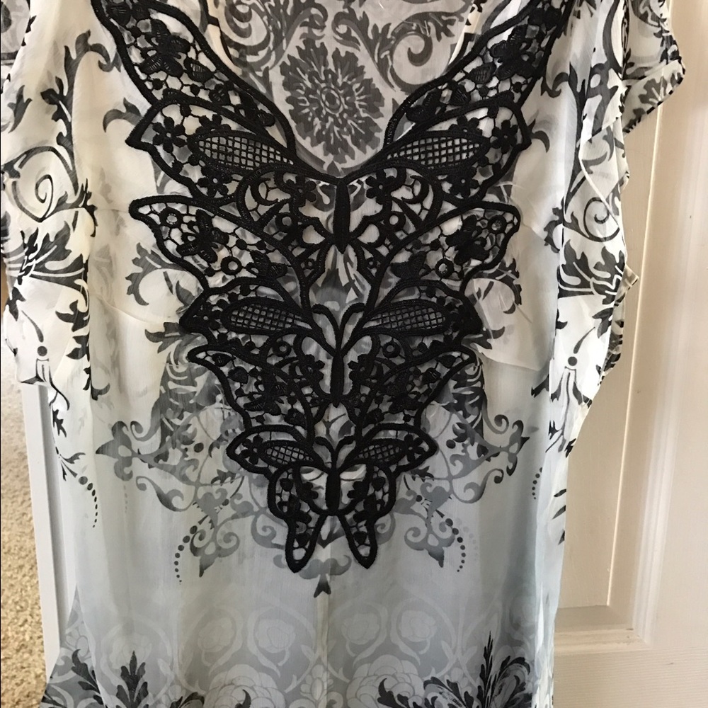 Ladies top 'New'