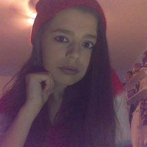 Meet your Posher, Kiki