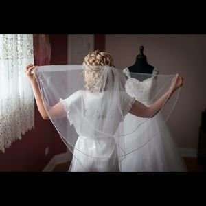 Wedding veil with crystals