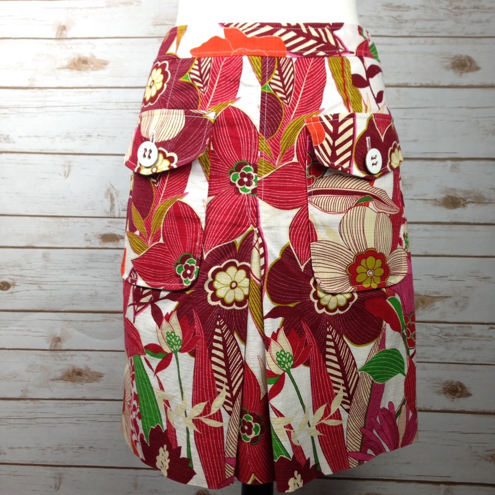 Etcetera Floral Skirt With 2 Front Button Pockets