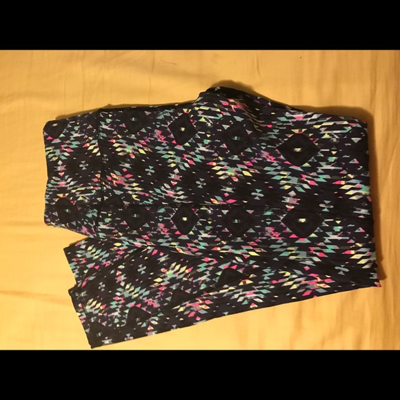 Beautiful Victoria secret leggings - Picture 1 of 4