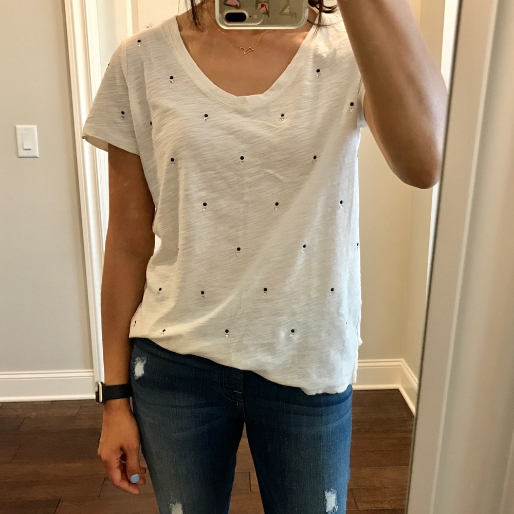 GAP off white stud t-shirt