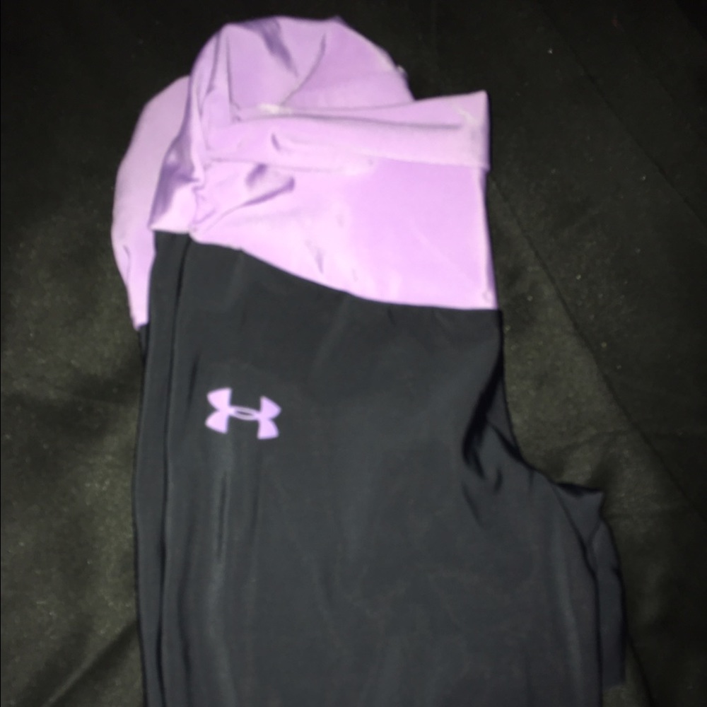 under armour purple and black workout capris
