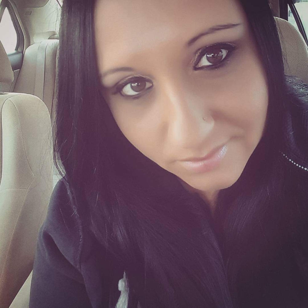 Meet your Posher, Ana-maria