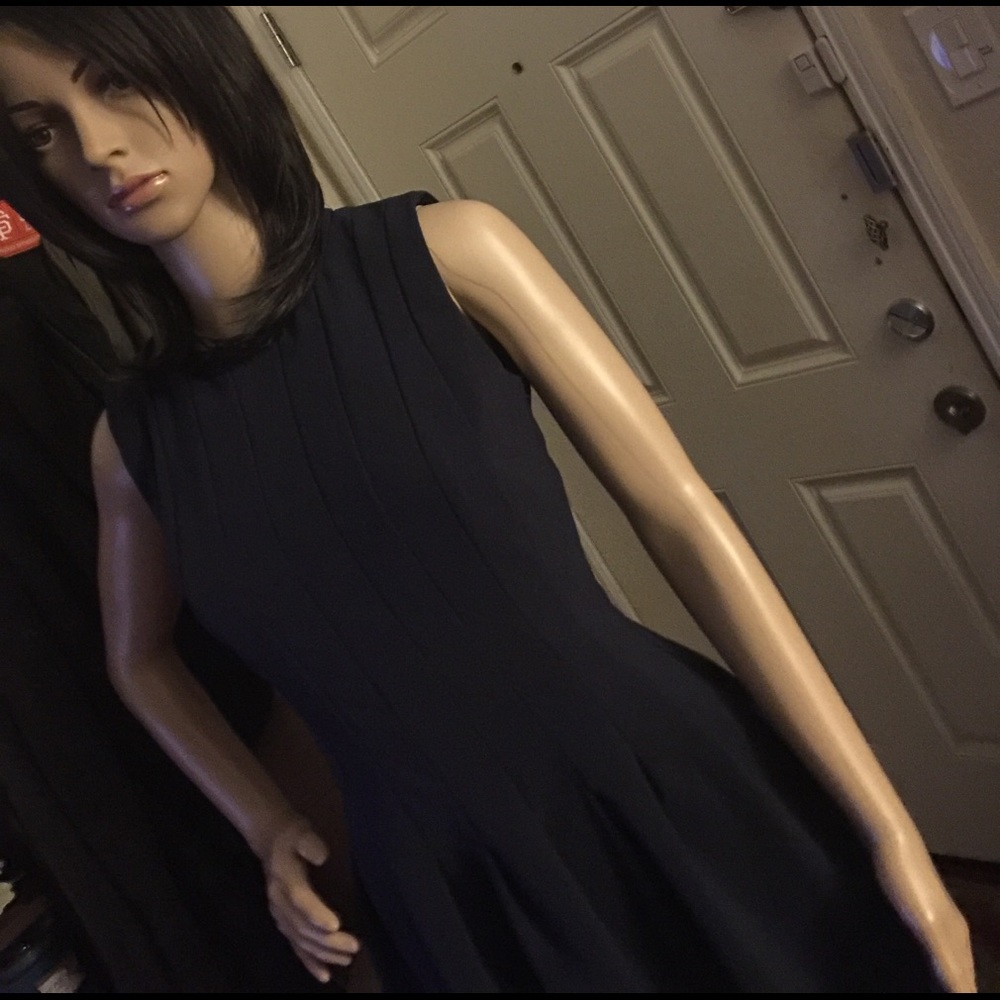 H&M Dress - Picture 7 of 8