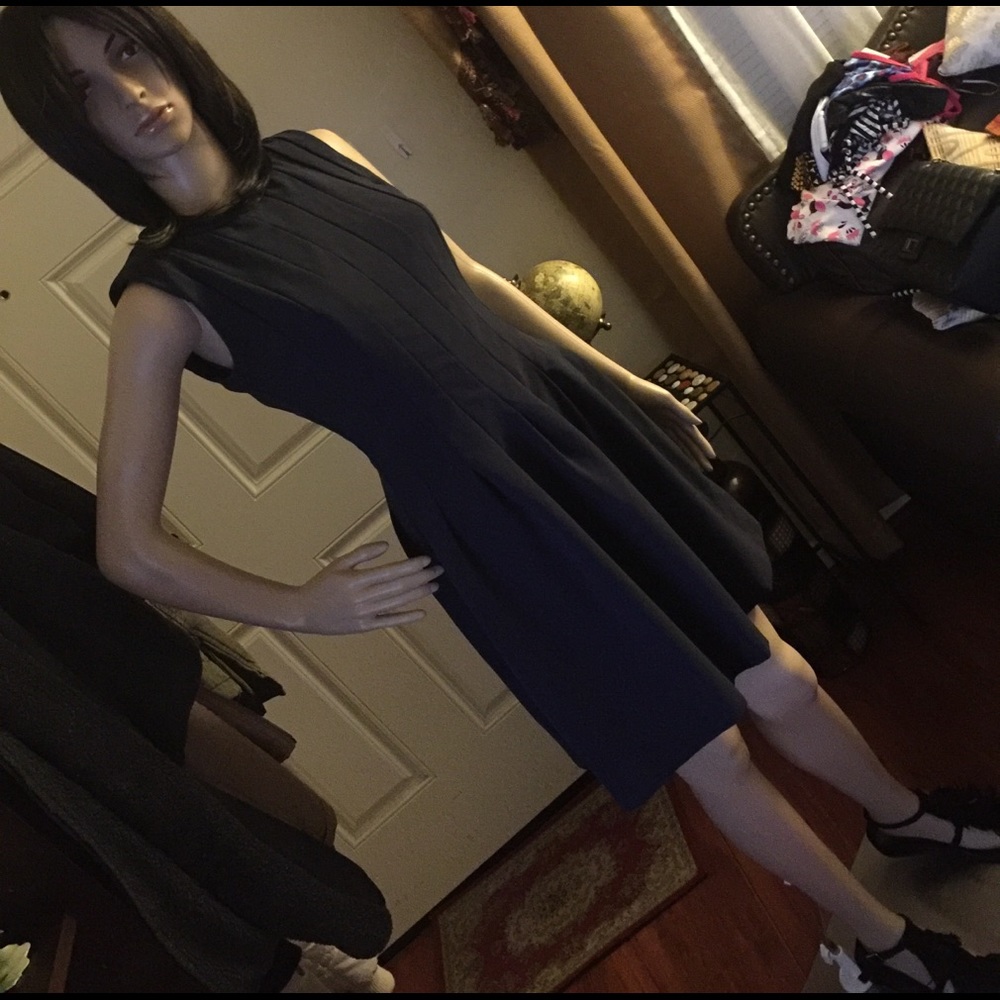 H&M Dress - Picture 3 of 8