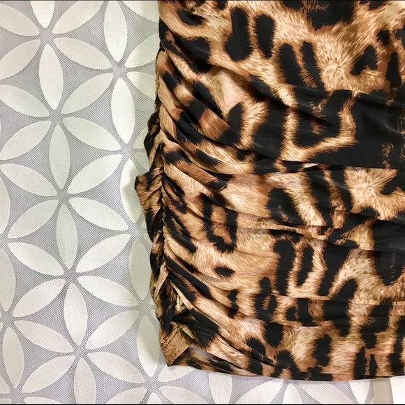 (M) Xcepsion Dress Like New - Picture 7 of 8