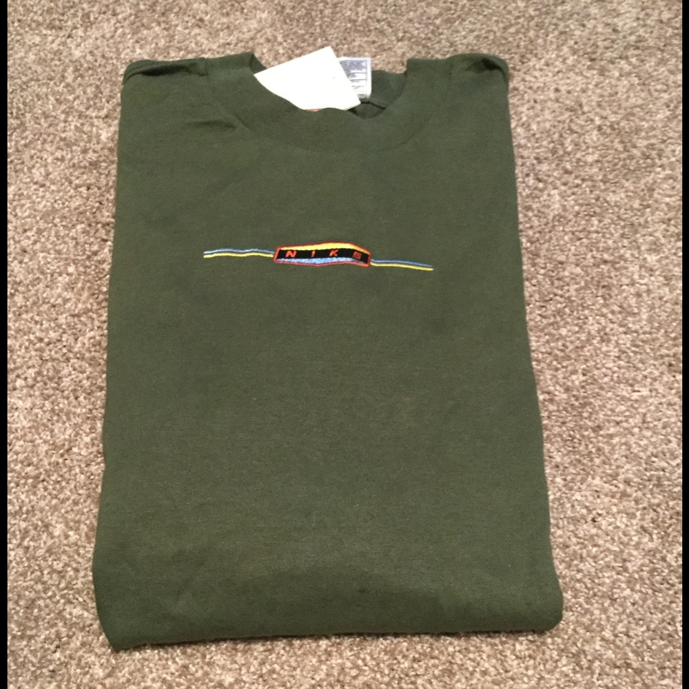 New Nike long sleeve tshirt