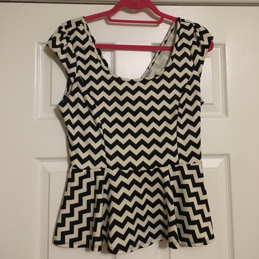 Zig zag print peplum top