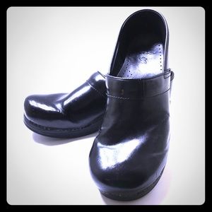 Men's black Dansko Professional clogs