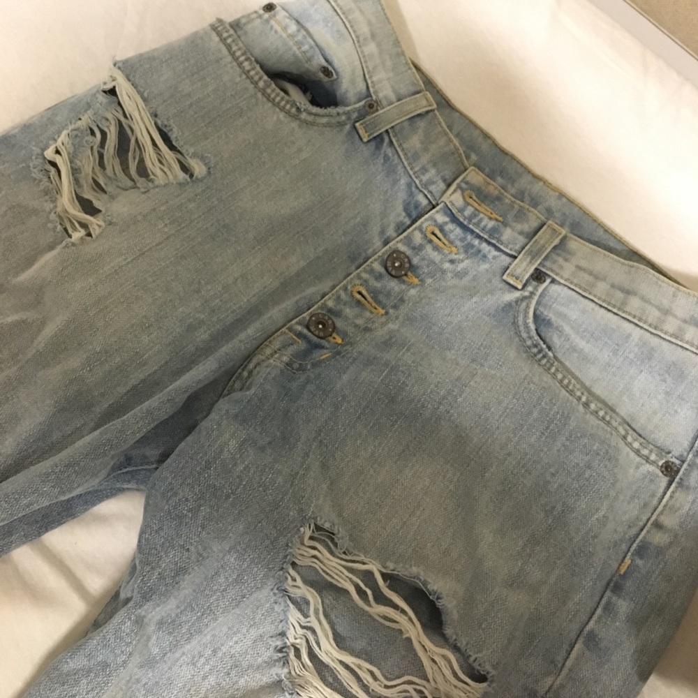 LF Store Ripped Jeans - Picture 4 of 4