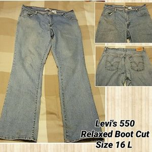 Levi's 550 Relaxed Boot Cut Jeans, Size 16 Long.
