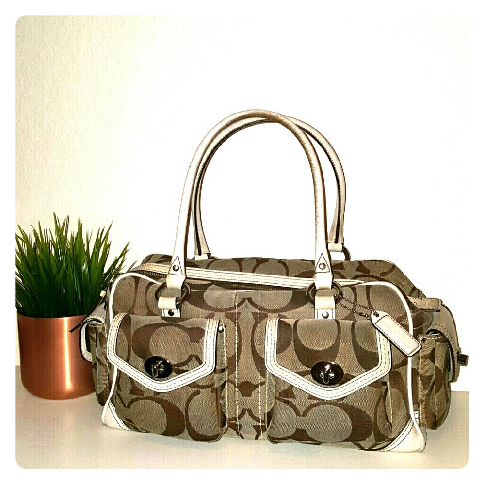 Last chance! Sale! Coach bag with side pockets