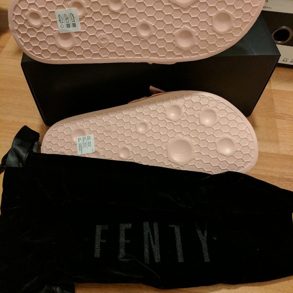 Brand New Puma Bow Slide Rihanna Fenty Pink - Picture 5 of 5