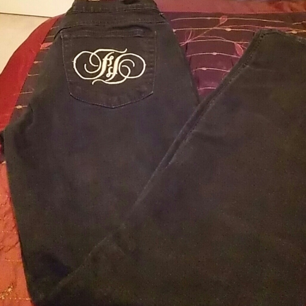 Fabulosity size 9 straight legs black Gold letteri