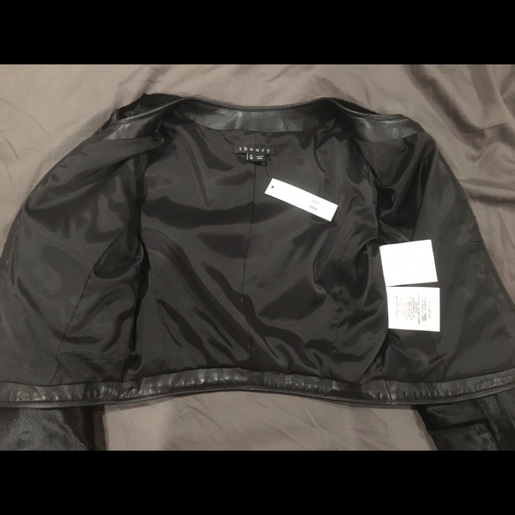 ❌ SOLD ❌ Theory Leather and Pony Hair Jacket - Picture 4 of 5