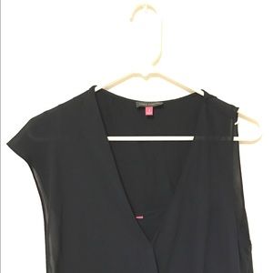 Vince Camuto | Asymmetrical Flowy Top