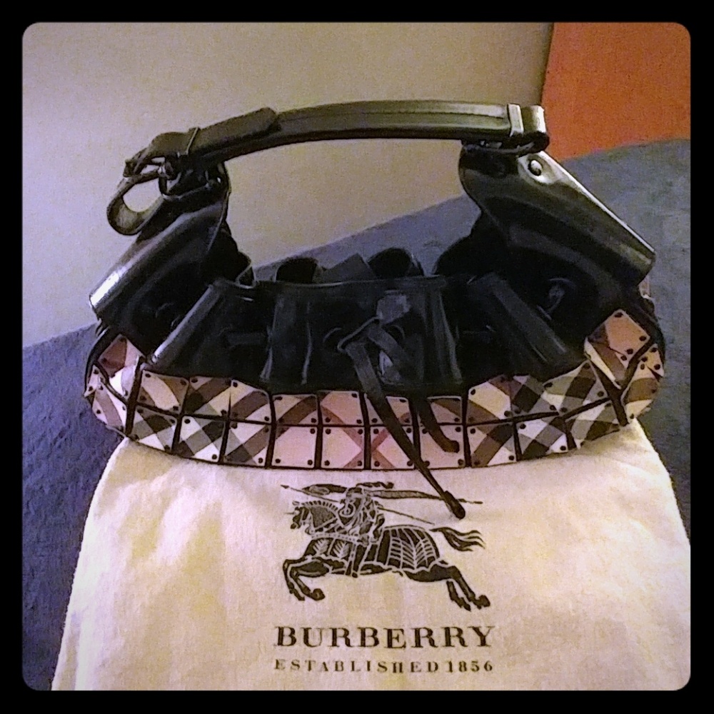 AUTHENTIC BURBERRY HANDBAG