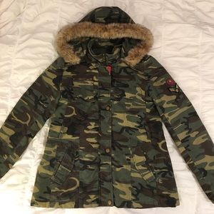 Camo cargo jacket with FAKE fur lined hood