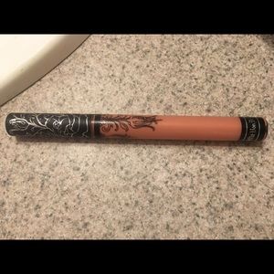 Kat Von D color noble