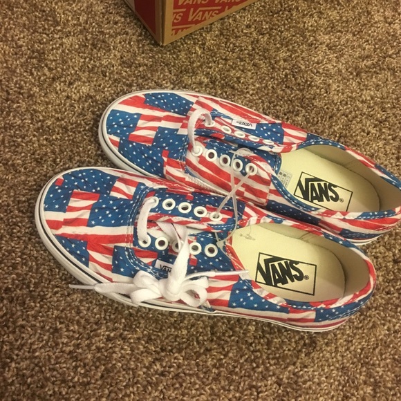 And free flag💙❤ final price 4-/July coming - Picture 5 of 8