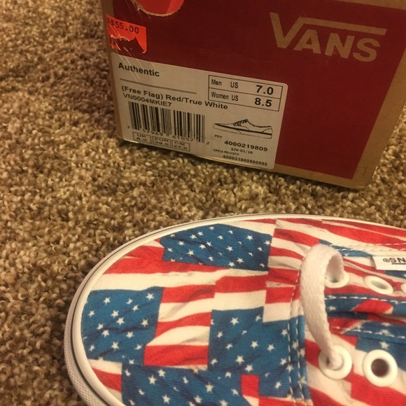 And free flag💙❤ final price 4-/July coming - Picture 6 of 8