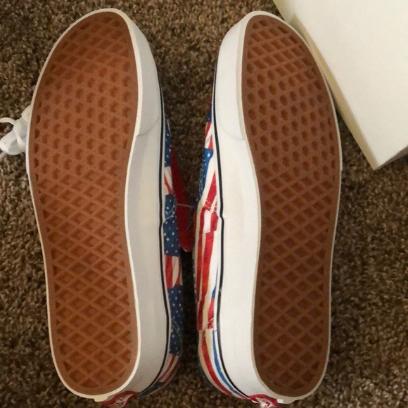 And free flag💙❤ final price 4-/July coming - Picture 7 of 8