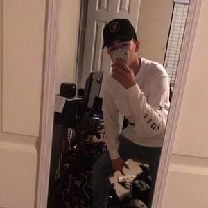 Meet your Posher, Giovanni