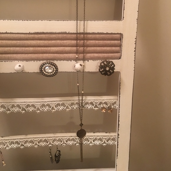 Tassel necklace. - Picture 1 of 2