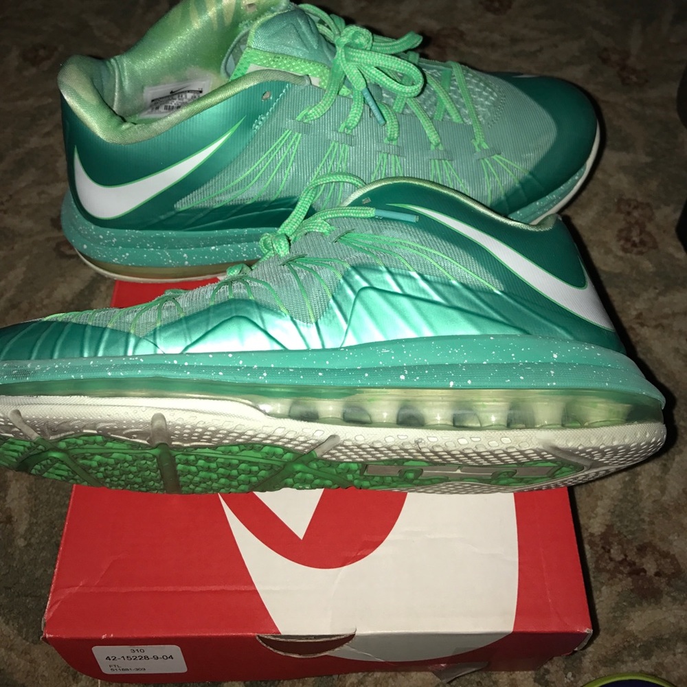 Lebron 10 low (Easter colorway) - Picture 1 of 2
