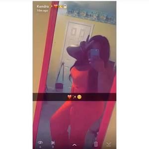 Meet your Posher, Kendra