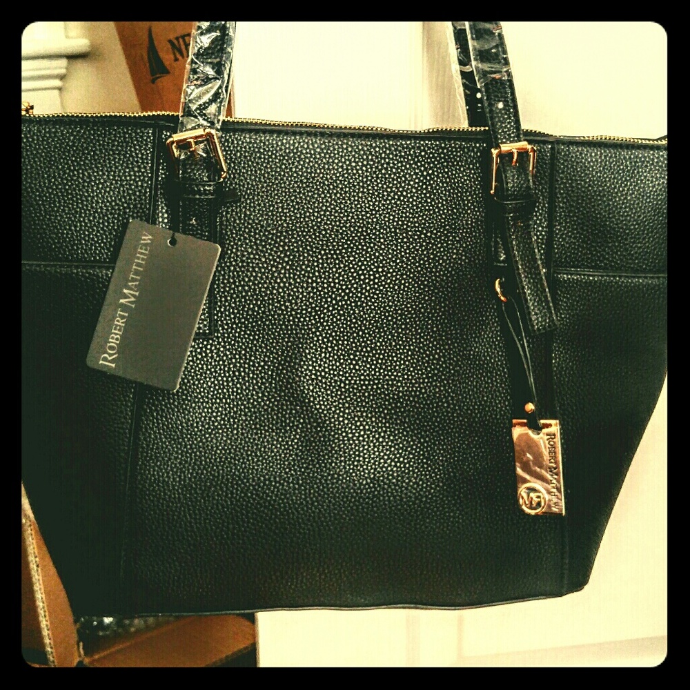 BRAND NEW***Leather Handbag