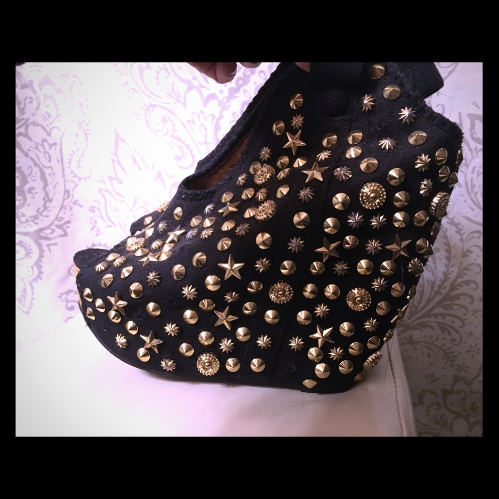Jeffrey Campbell "Kelsey"