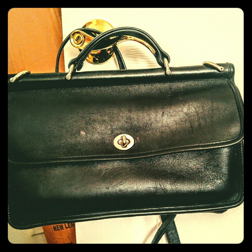 Slightly used COACH HANDBAG