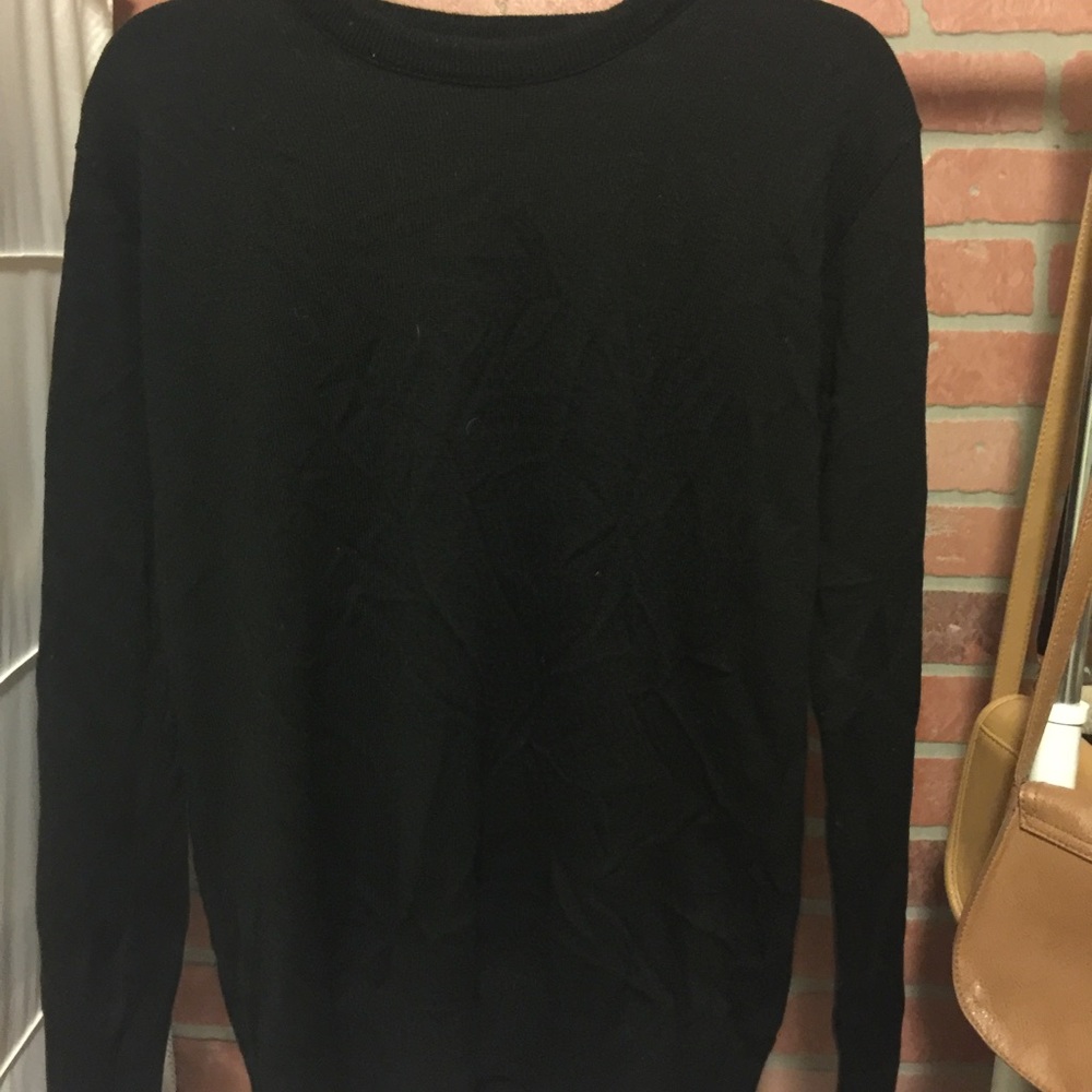 Lightweight Basic Black Layering Knit Sweater - image 1