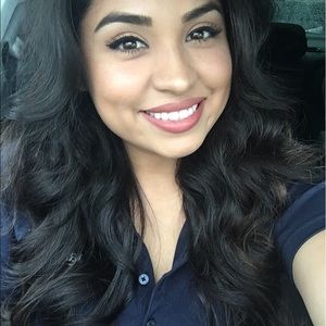 Meet your Posher, Julia