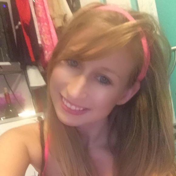 Meet your Posher, Jennifer - Picture 1 of 1