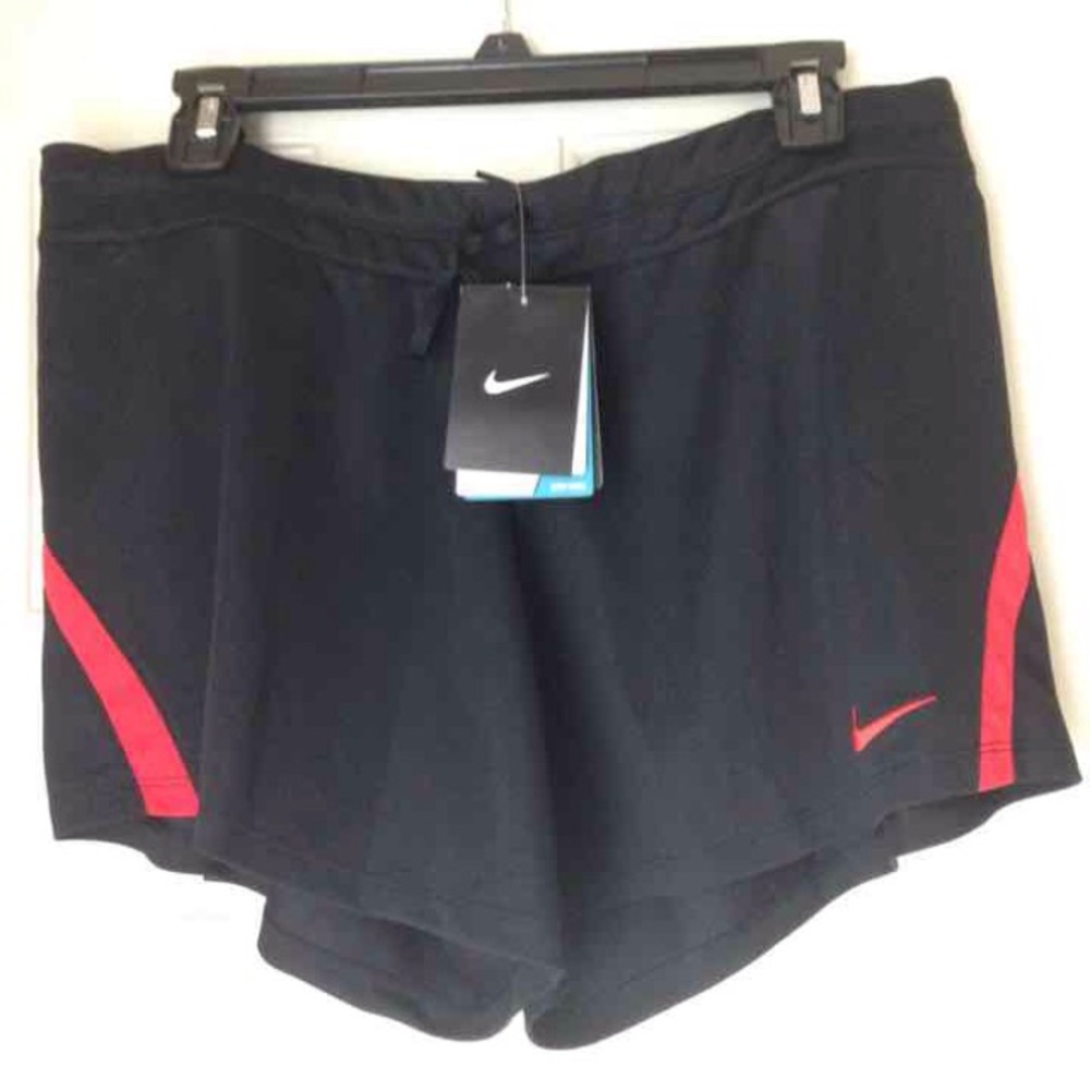 🎀new Nike dri fit large women workout shorts🎀