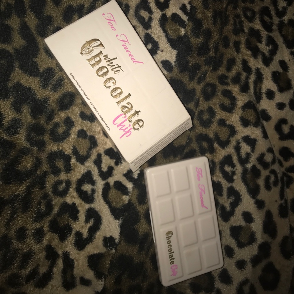 Too faced white chocolate chip