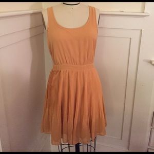 BCBG pleated vintage mini dress Sun Baked chiffon