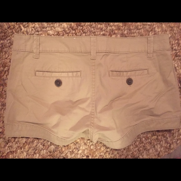 Shorts - Picture 3 of 4