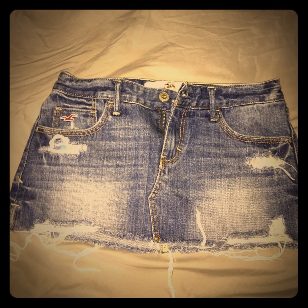 Hollister mini jean skirt sz 1